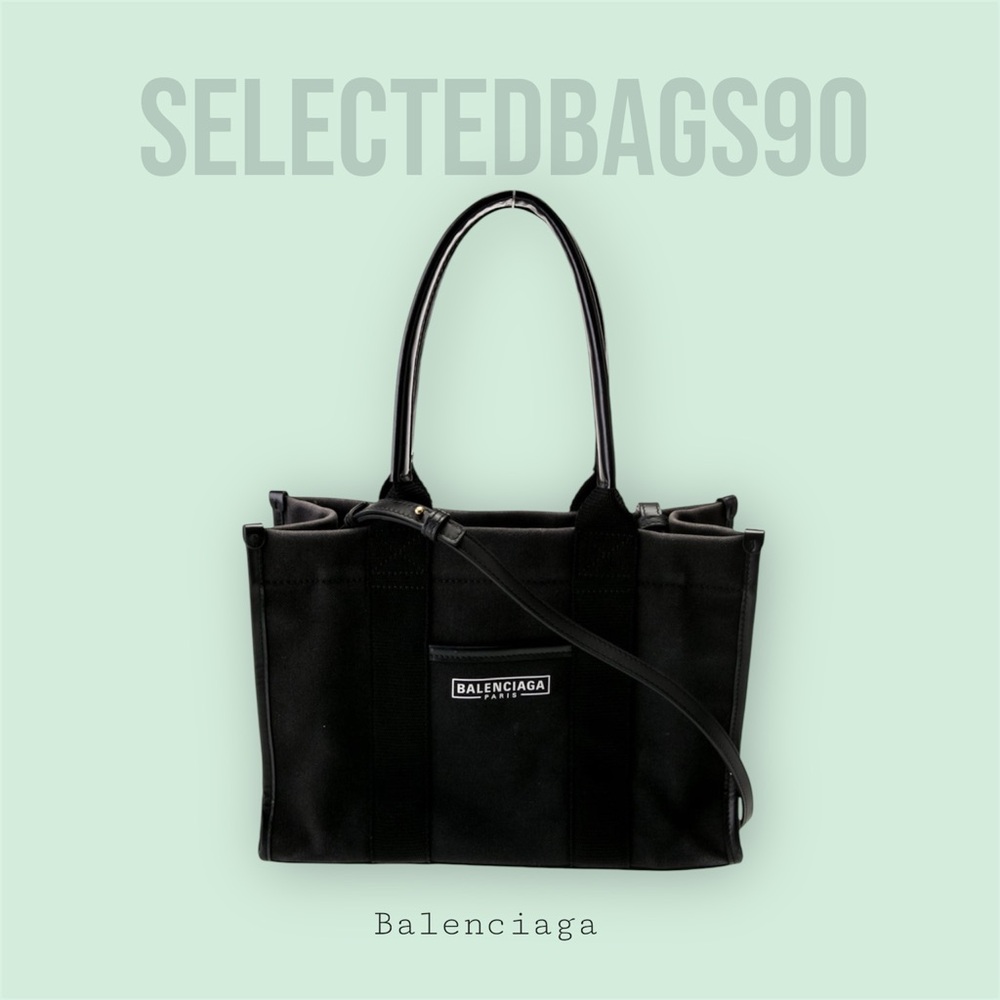Balenciaga Elegant Black Handbag